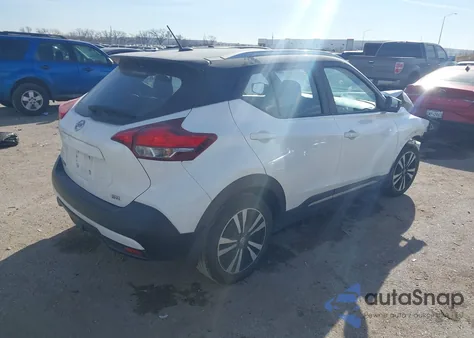 2018 Nissan Kicks Sr z USA, uszkodzony, nr VIN 3N1CP5CU0JL544039